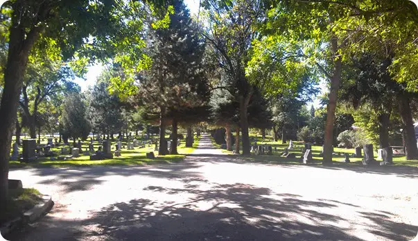 Hardlopen op een kerkhof: mag dat?