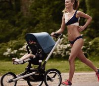 Hardlopen in bikini: Bugaboo advertentie